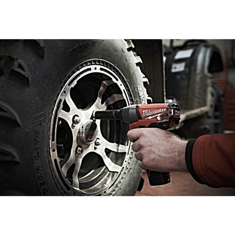 Аккумуляторный импульсный гайковерт Milwaukee M12 FUEL CIW12-202X 4933447131 фото 4