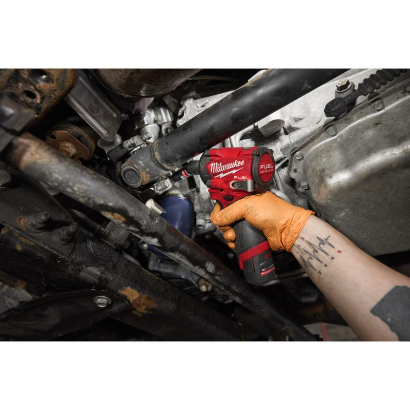 Аккумуляторный импульсный гайковерт Milwaukee M12 FUEL FCIWF38G3-0 4933493451 фото 9