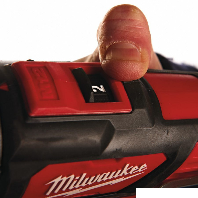 Аккумуляторная ударная дрель-шуруповерт Milwaukee M12 BPD-0 4933441950 фото 4