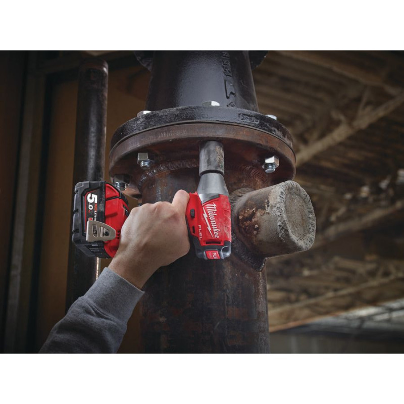 Аккумуляторный импульсный гайковерт Milwaukee M18 FUEL FIWP12-502C 4933451256 фото 5