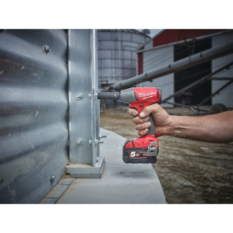 Аккумуляторный импульсный гайковерт Milwaukee M18 FUEL FIWP12-502C 4933451256 фото 3