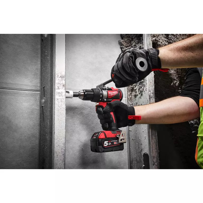 Дрель-шуруповерт аккумуляторный Milwaukee M18 BLDD2-502X Milwaukee 4933464515 фото 2
