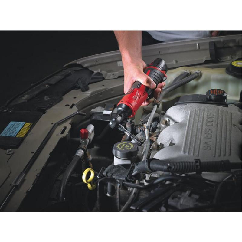 Аккумуляторный торцевый гайковерт 3/8 дюйма Milwaukee M12 IR-21B 4933431280 фото 5