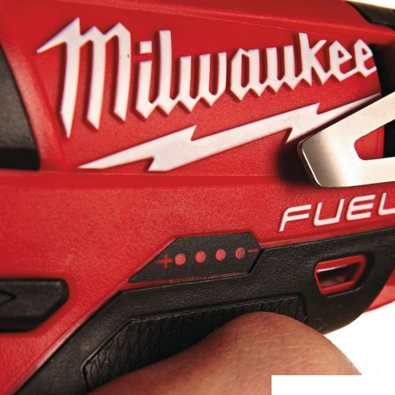Аккумуляторный импульсный гайковерт Milwaukee M12 FUEL CIW 38-0 4933440460 фото 4