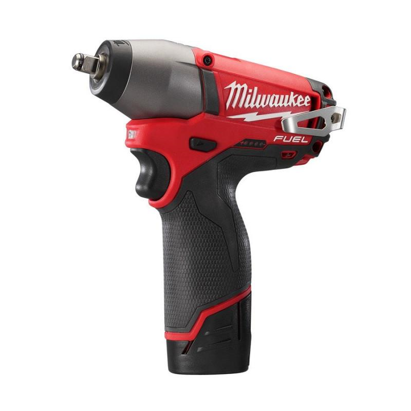 Аккумуляторный импульсный гайковерт Milwaukee M12 FUEL CIW38-202C 4933440420 фото 1