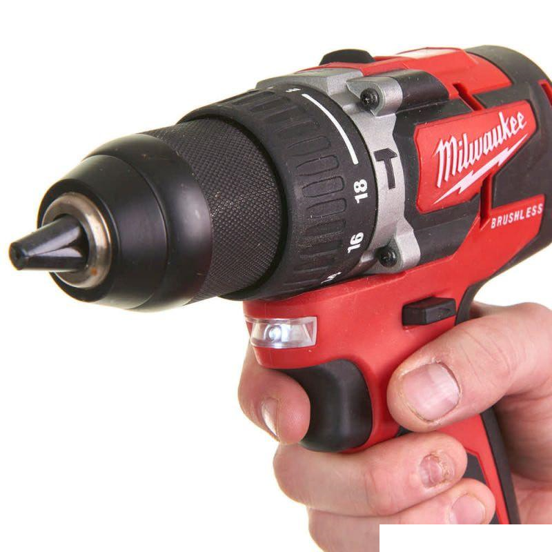 Аккумуляторная ударная дрель-шуруповерт Milwaukee M18 CBLPD-0 4933464319 фото 4