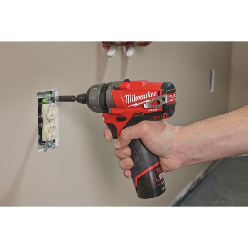 Аккумуляторный шуруповерт Milwaukee M12 FUEL CD-0 4933440450 фото 6