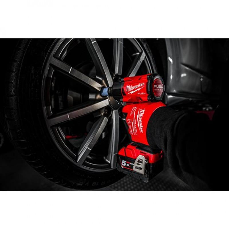 Аккумуляторный среднемоментный ударный гайковерт Milwaukee M18 FUEL FMTIW2P12-0X 4933478452 фото 5