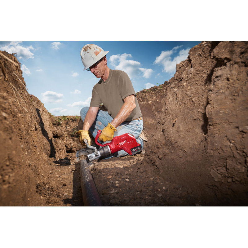 Аккумуляторный гидравлический инструмент для резки кабелей FORCE LOGIC Milwaukee M18 ONEHCC-201C CU/AL-SET 4933464301 фото 2