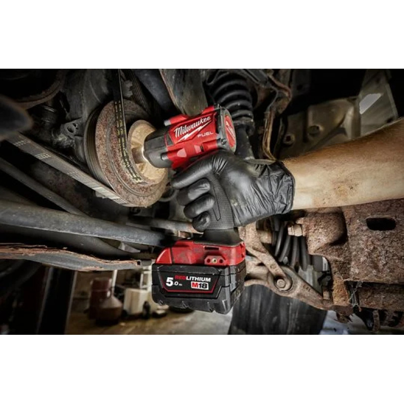 Аккумуляторный среднемоментный ударный гайковерт Milwaukee M18 FUEL FMTIW2F38-502X 4933479405 фото 4