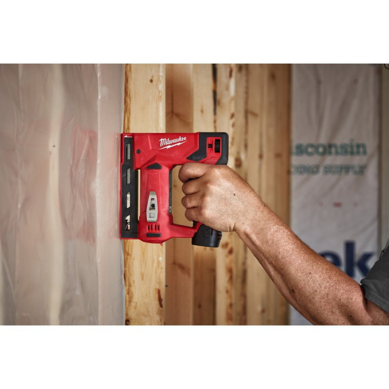 Аккумуляторный степлер Milwaukee M12 BST-201X 4933459653 фото 9