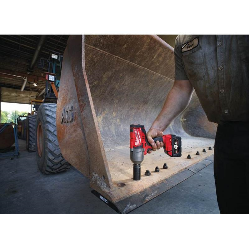 Аккумуляторный импульсный гайковерт Milwaukee M18 FUEL CHIWF 34-502C 4933448105 фото 5