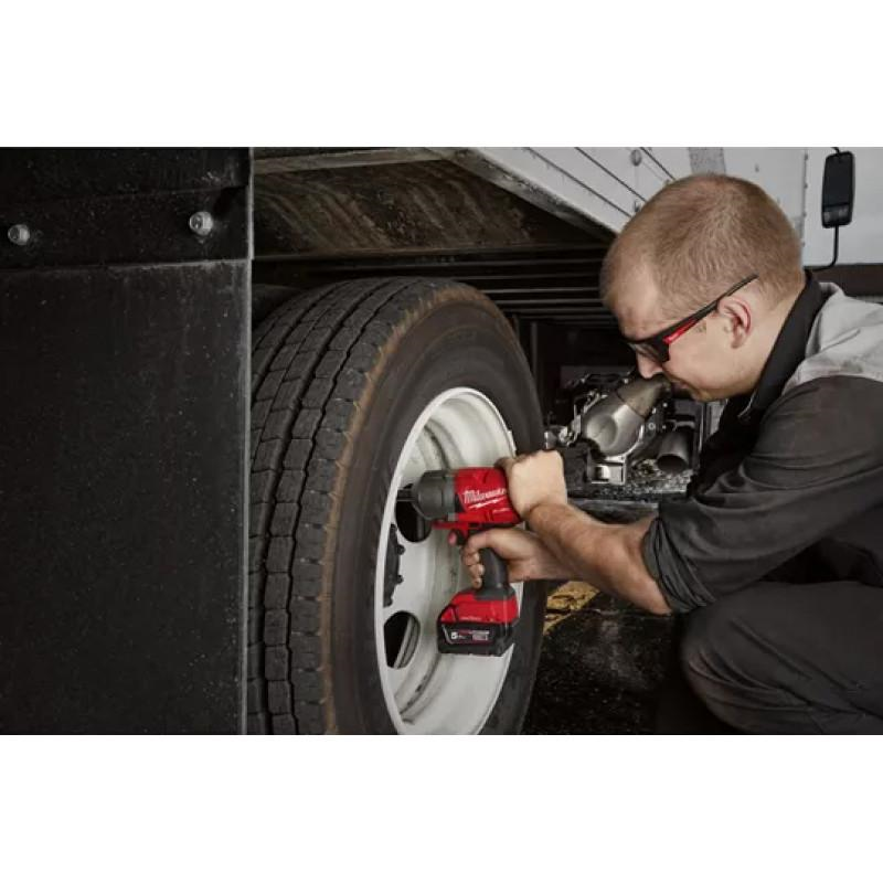 Аккумуляторный высокомоментный ударный гайковерт Milwaukee M18 FUEL ONEFHIWF12E-0X 4933478405 фото 4