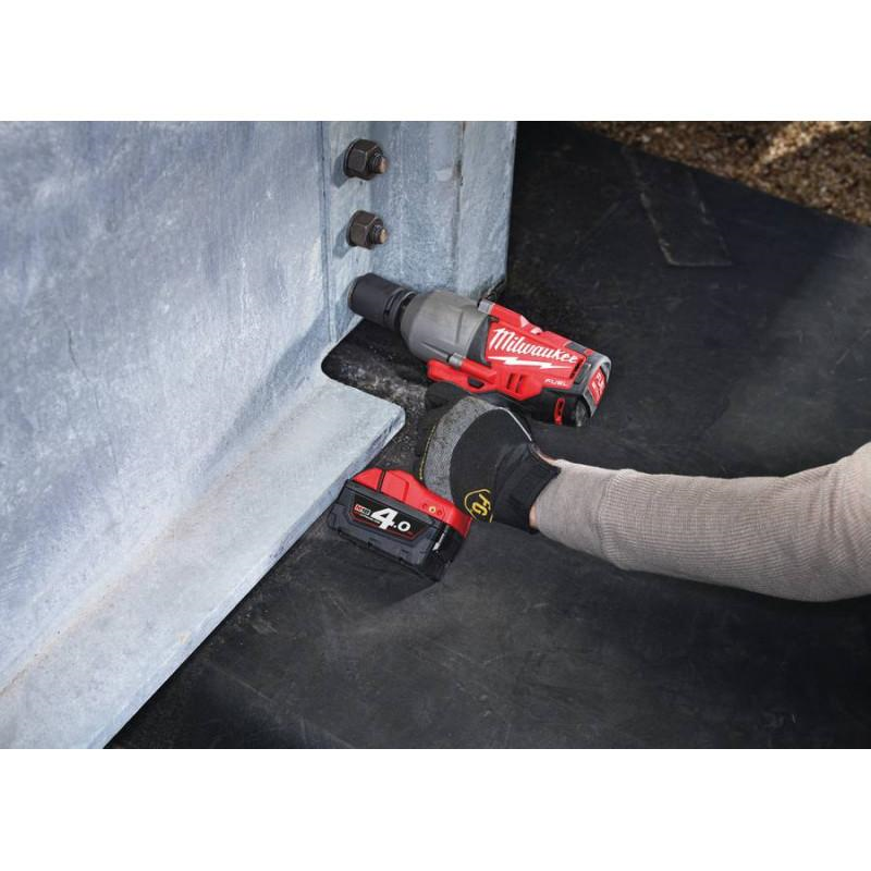 Аккумуляторный импульсный гайковерт Milwaukee M18 FUEL CHIWF 34-502C 4933448105 фото 3