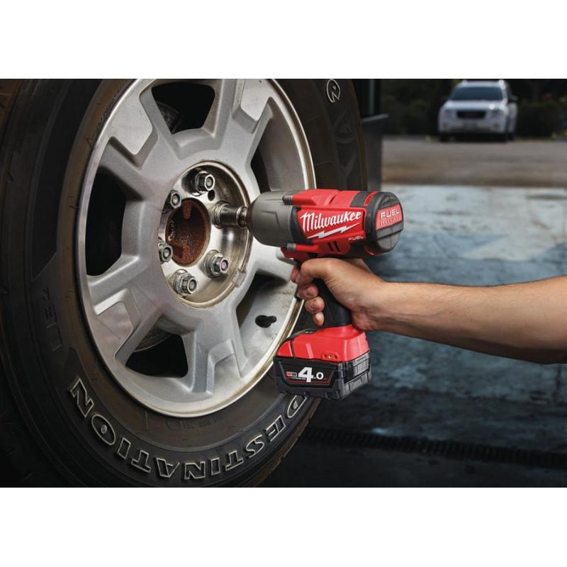 Аккумуляторный импульсный гайковерт Milwaukee M18 FUEL CHIWF 34-502C 4933448105 фото 4