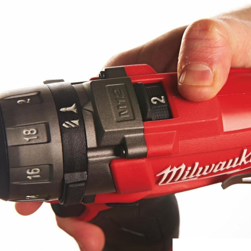 Аккумуляторный шуруповерт Milwaukee M12 FUEL CD-0 4933440450 фото 4