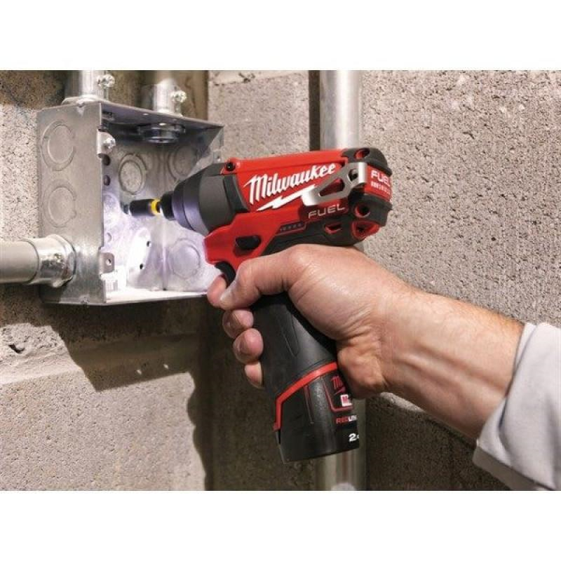 Аккумуляторный импульсный винтоверт Milwaukee M12 FUEL CID-0 4933440410 фото 8