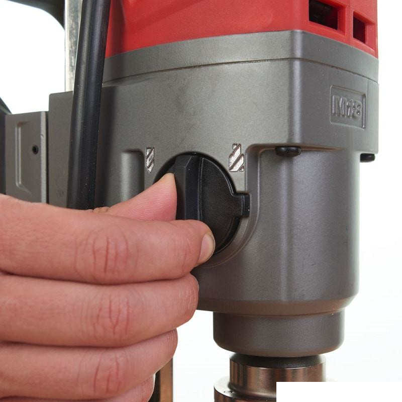 Аккумуляторная дрель на магнитной станине Milwaukee M18 FUEL FMDP-0C 4933451636 фото 7