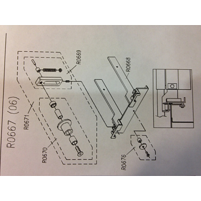 R0667 Крепление для поддержки траверсы 496R.3