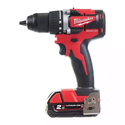 Дрель-шуруповерт аккумуляторный компактный Milwaukee M18 CBLDD-202C Milwaukee 4933464317