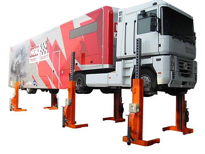 Комплект из 6-ти подкатных колонн, г/п 7500 кг на колонну, проводные, FINKBEINER EHB707V11U06